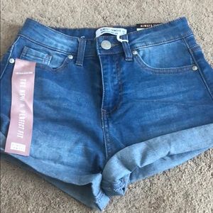 Fashion nova shorts mid wash